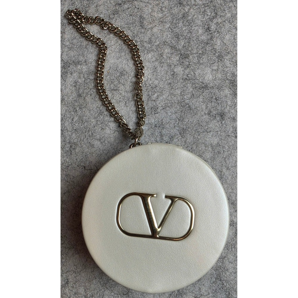 Valentino Beauty VIP White Round Go-Cushion Mini Pouch Compact Case Chain Strap